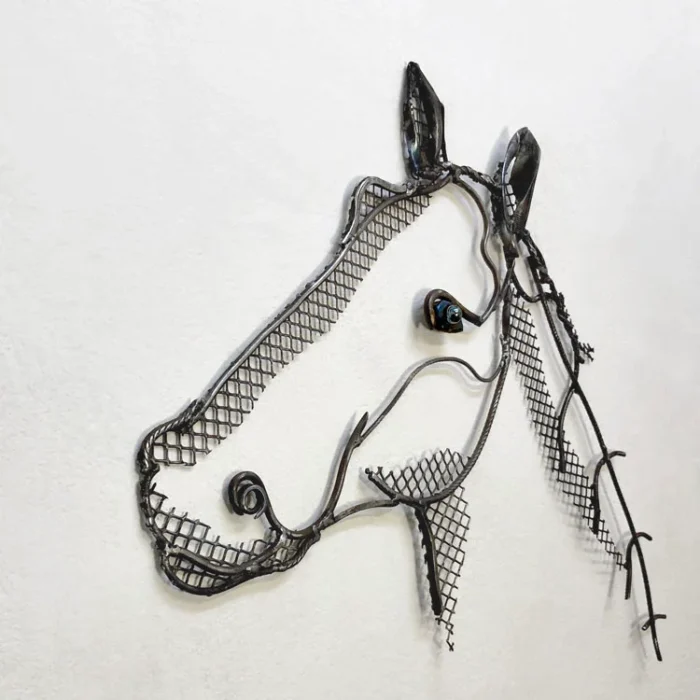 SCULTURA Testa di Cavallo di D. Milanesi - immagine 2