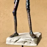 SCULTURA Uomo in bilico di D. Milanesi - immagine 5