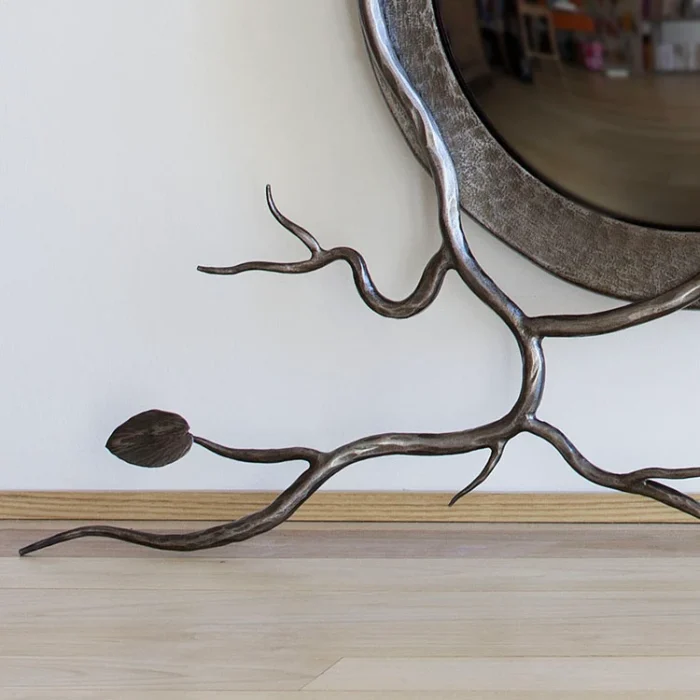 SPECCHIO Curvo bronzato con rami di S. Robiglio - immagine 4