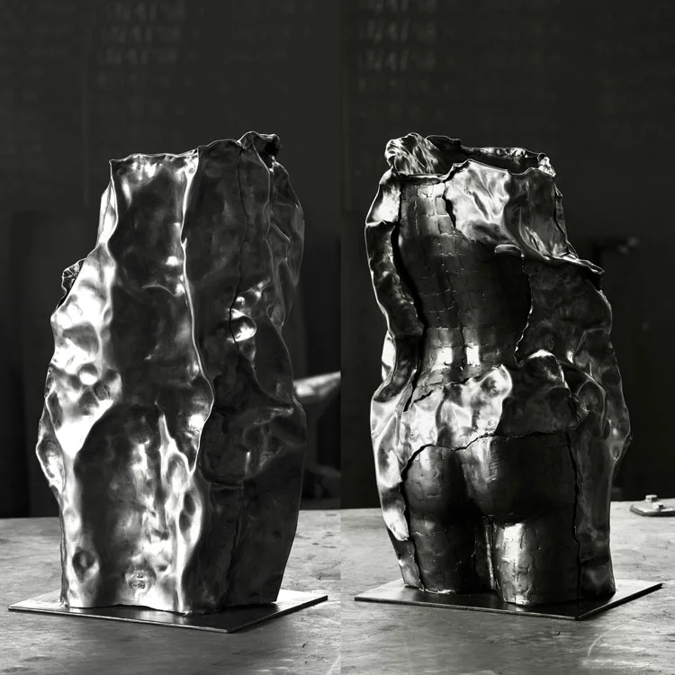 Ambientazione Scultura corpo umano Robiglio