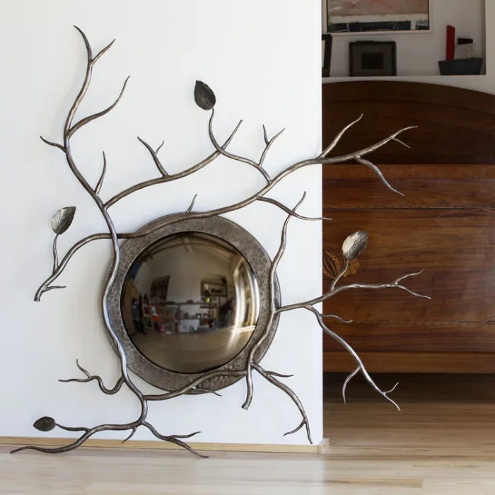 SPECCHIO Curvo bronzato con rami di S. Robiglio - immagine 3